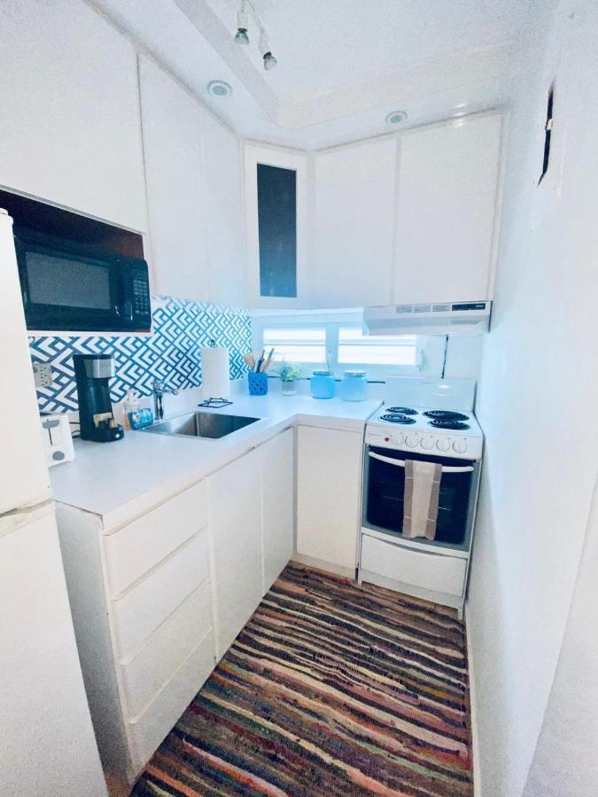 Kasa Ocean Breeze Beachfront Condo Pool San Juan Exterior foto