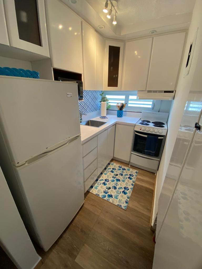 Kasa Ocean Breeze Beachfront Condo Pool San Juan Exterior foto